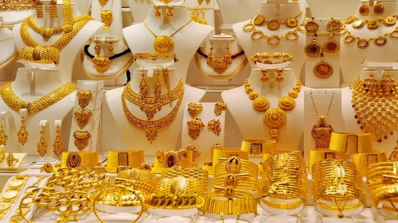 فجوة قياسية في أسعار الذهب تصل إلى 300% بين صنعاء وعدن اليمنيتين